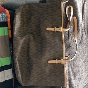 Michael Kors purse in great condition.